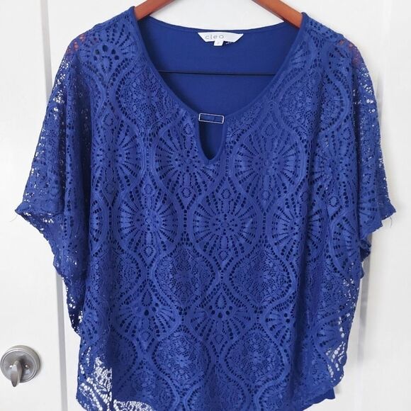 CLEO lace overlay top - Picture 1 of 8
